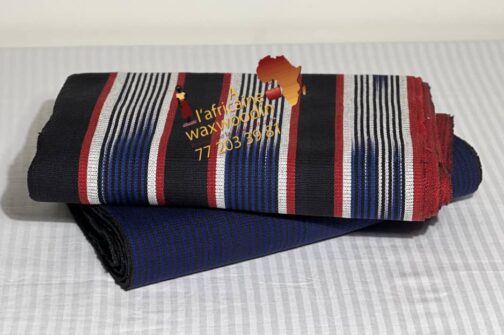 Pagne Tissé 8 Bandes - L'Artisanat Africain Redéfini pour des Créations Uniques – Image 3