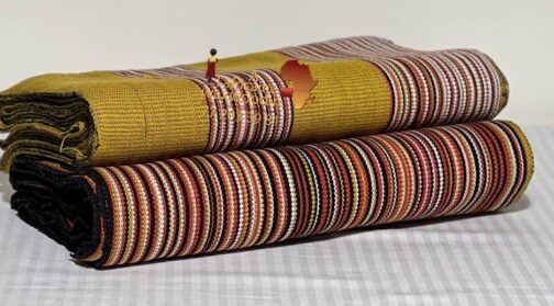 Pagne Tissé 8 Bandes - L'Artisanat Africain Redéfini pour des Créations Uniques – Image 4