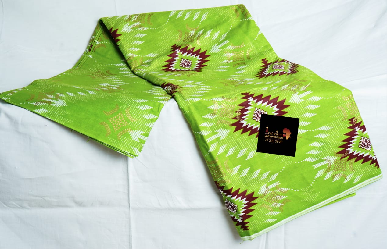 Tenue Woodin Contemporaine